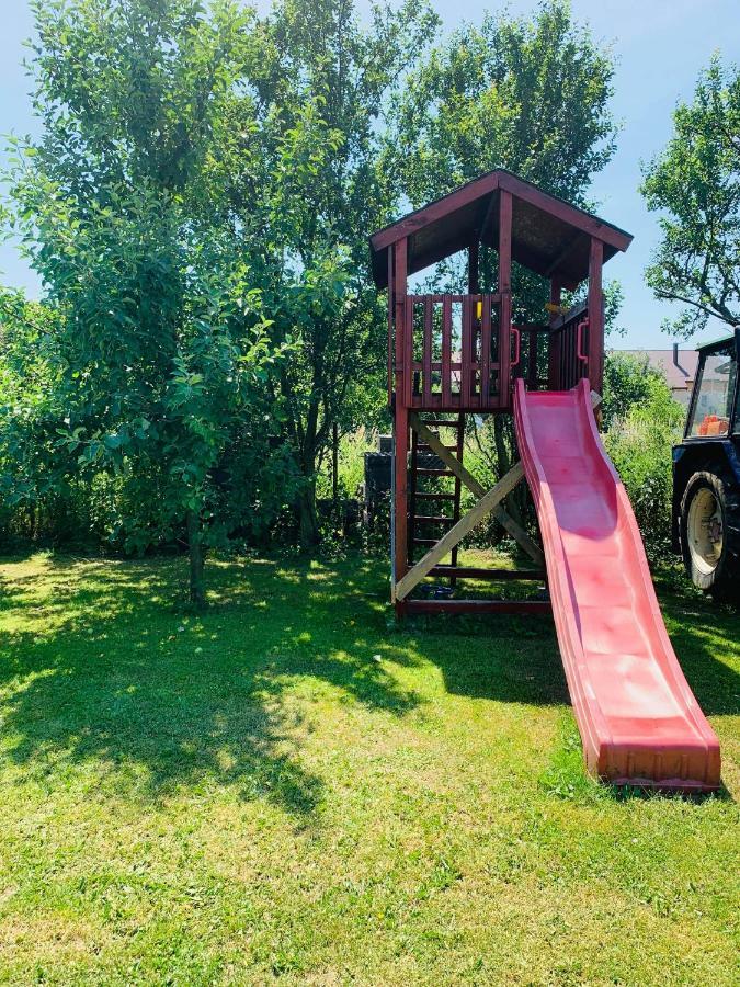 Apartmanovy Dom Magda Vrbov Dış mekan fotoğraf